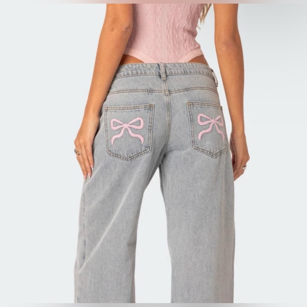 *EDIKTED JEANS WITH BOWS*